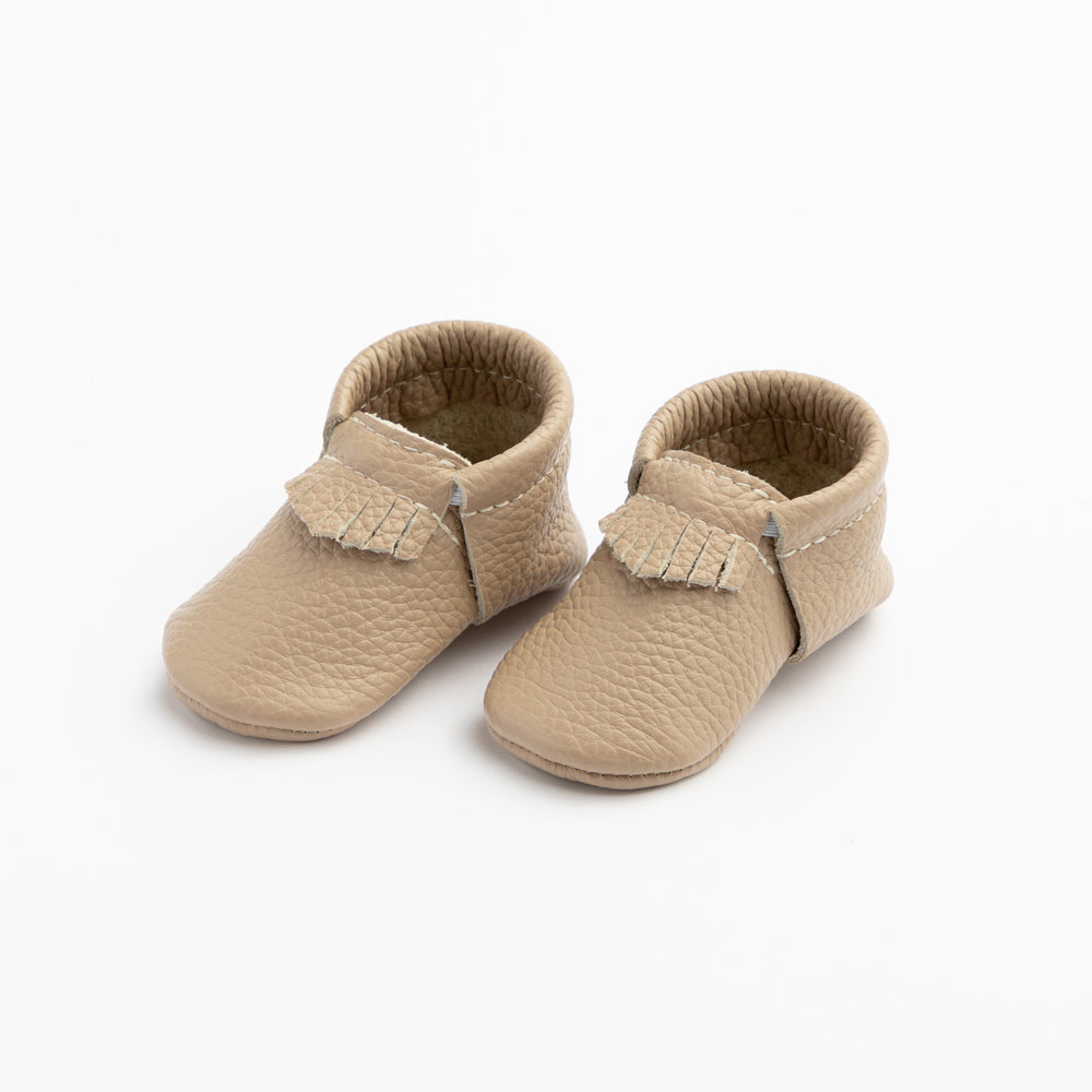 Freshly picked deals bow moccasins