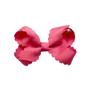 Mini Grosgrain Scallop Edge Hair Bow on Clippie, Wee Ones, Alligator Clip, Alligator Clip Hair Bow, cf-type-hair-bow, cf-vendor-wee-ones, Clippie, Clippie Hair Bow, Grosgrain Scallop Edge Hai