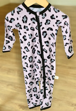 Kozi & Co Mommy + Me Ruffle Coverall w/Zipper - Lana Leopard - Pink, Kozi & co, cf-size-newborn, cf-type-coverall, cf-vendor-kozi-&-co, CM22, Kozi & Co, Kozi & Co Coverall, Kozi & Co Coverall